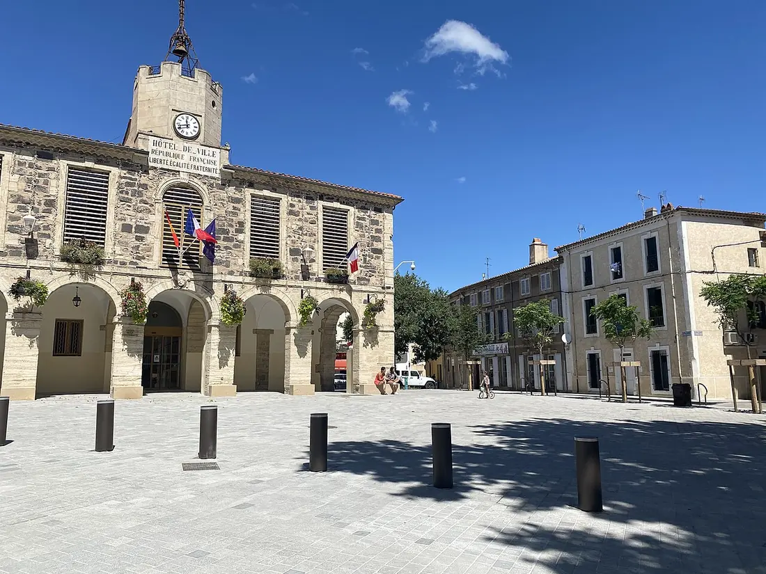 Le village traditionnel de Bessan à Bessan