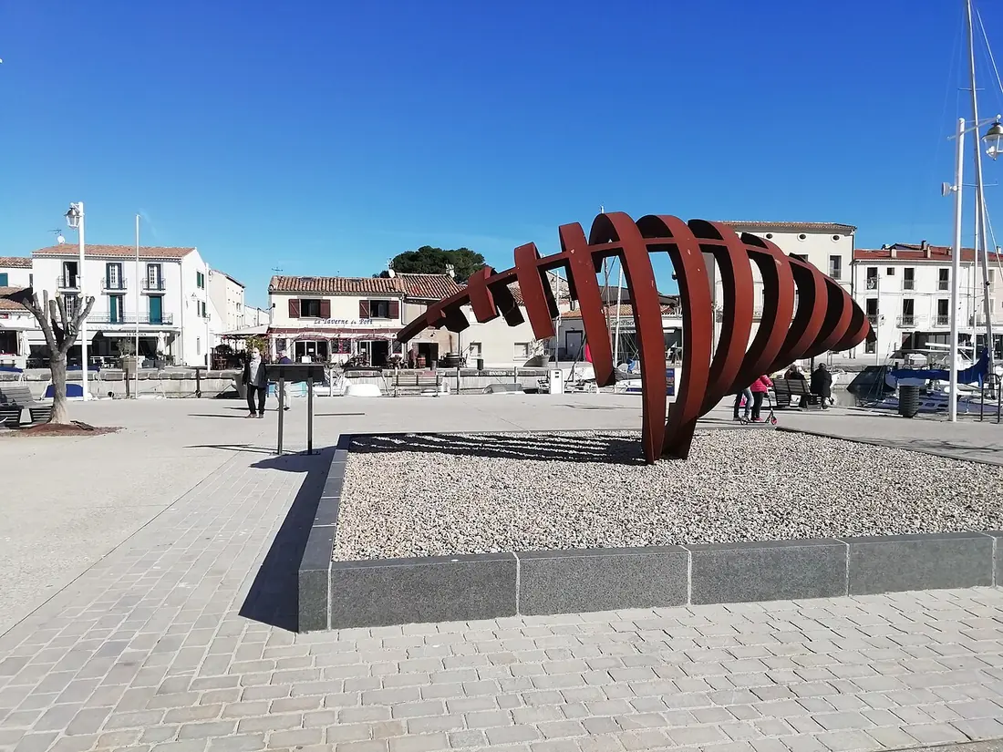 Place de Marseillan à Marseillan