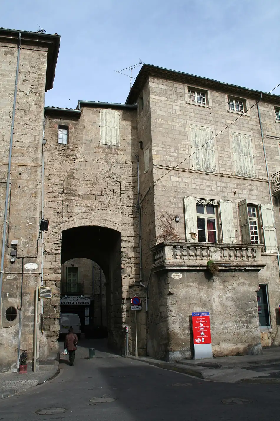 Les portes et le patrimoine ancien à Pézenas